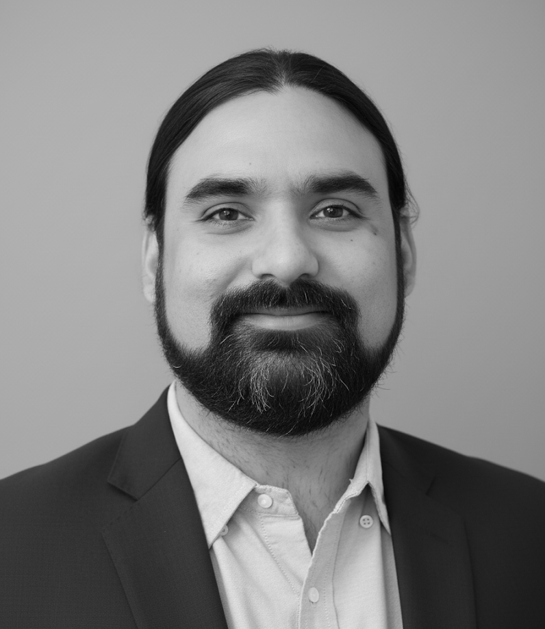 Portrait of Manish Tripathi